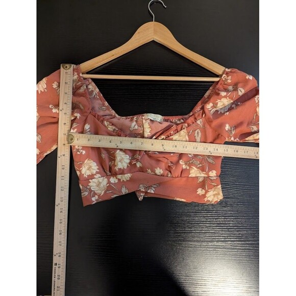 NWT Altar'd State Floral Long Sleeve Crop Top Tie in‎ Back Blouse Women's Medium - Picture 2 of 10